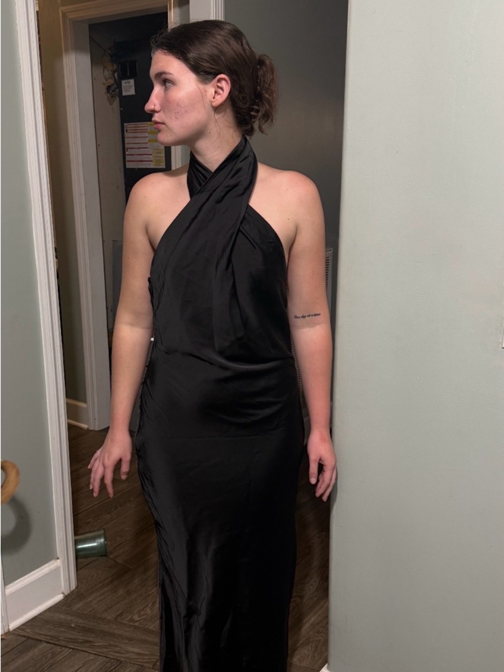 One-Shoulder Black Satin Maxi Dress - Sleek Evening Halter